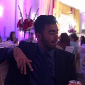 Meet your Posher, Zachi